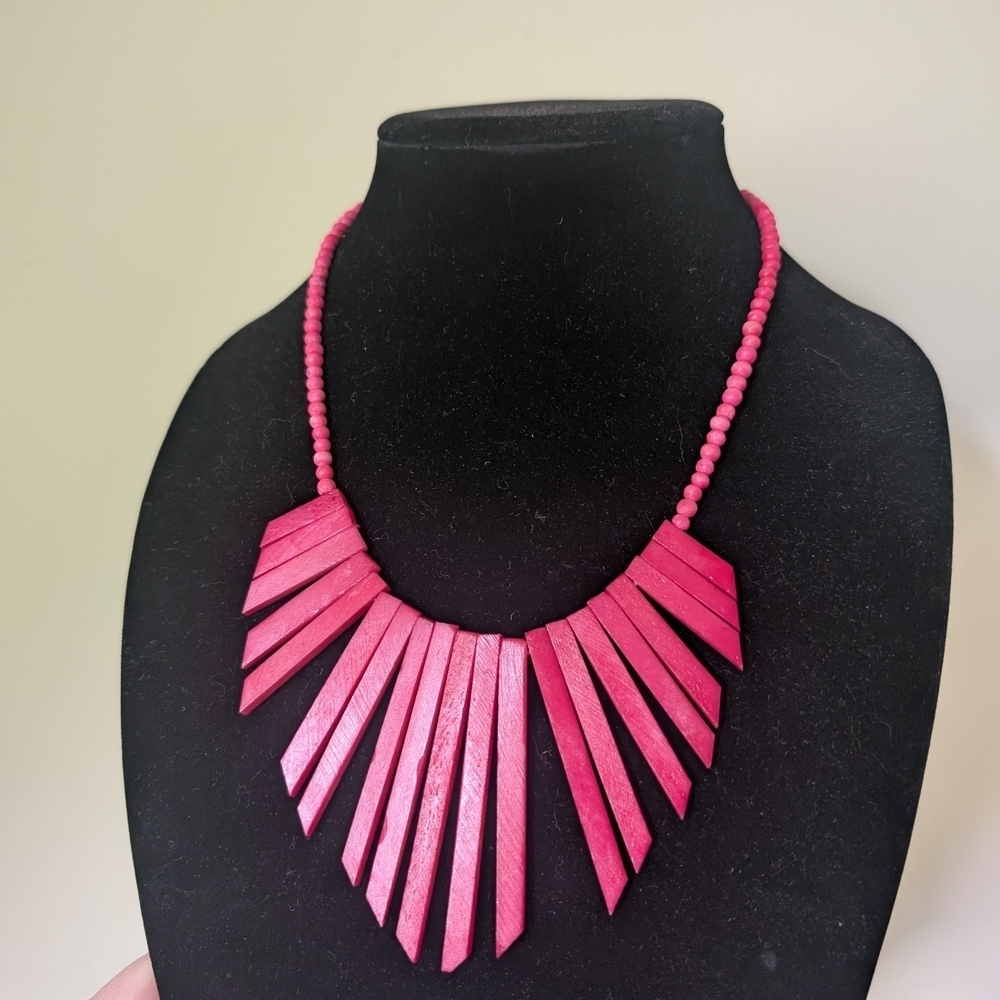 Pink Statement Necklace - Picture 2 of 7